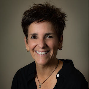 Meet your Posher, Cynthia